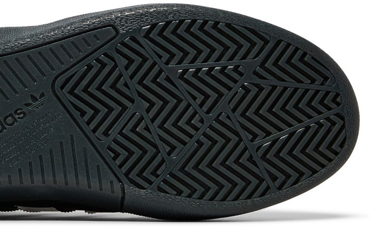 Adidas Tyshawn Low Black Gold Metallic