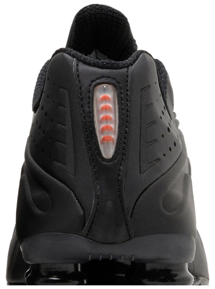 Wmns Shox R4 Black