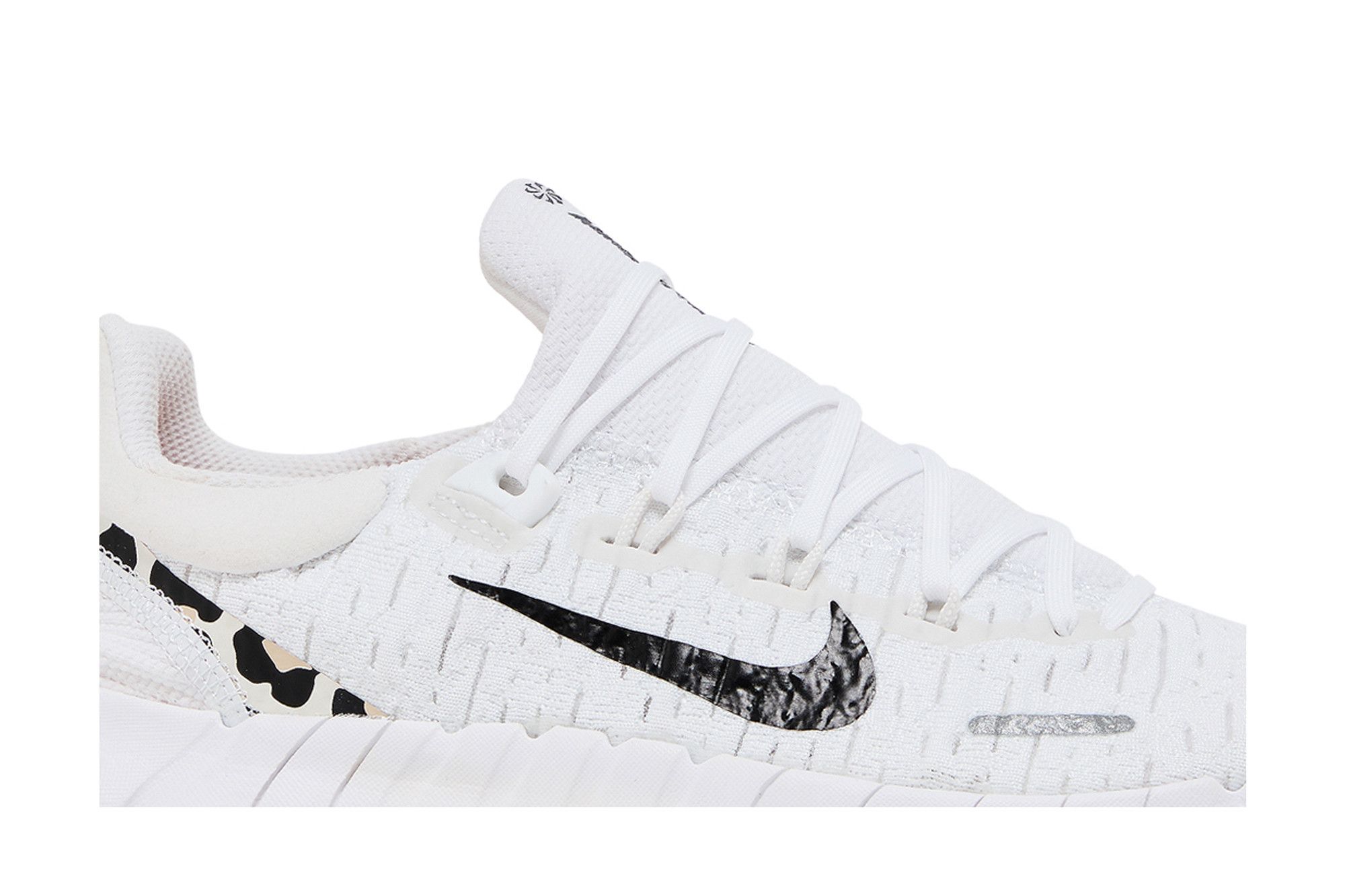 White leopard 'free run top