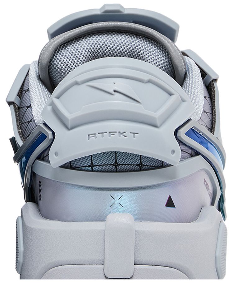 RTFKT x Nike Dunk Genesis OG