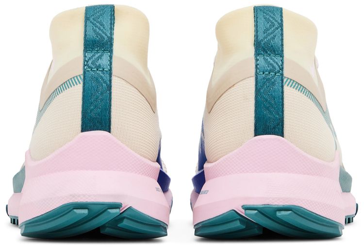 Wmns React Pegasus Trail 4 GORE TEX Sanddrift Pearl Pink