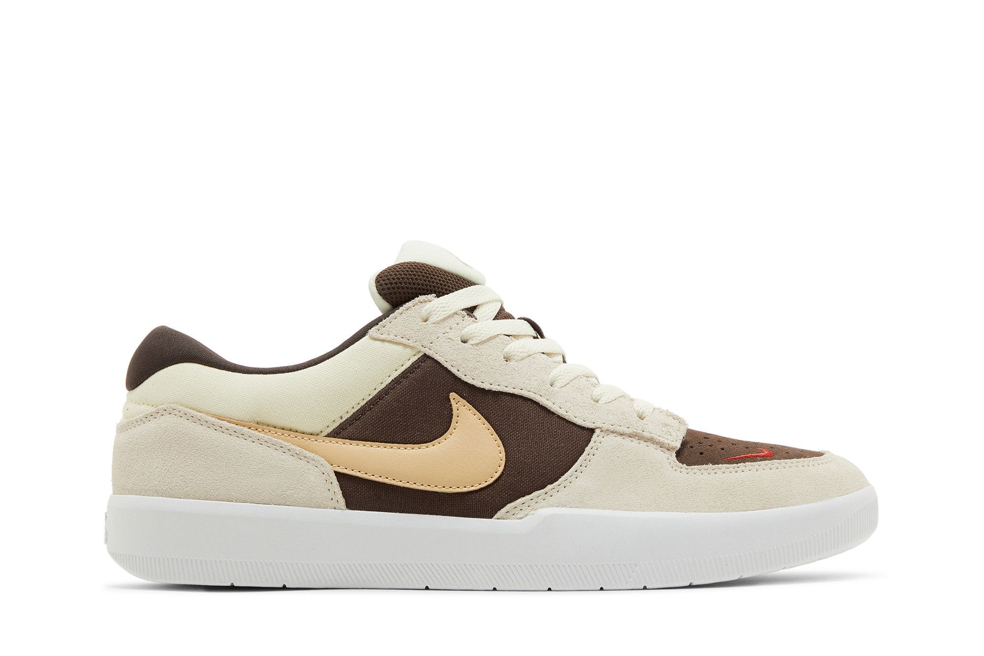 Nike sb marron top