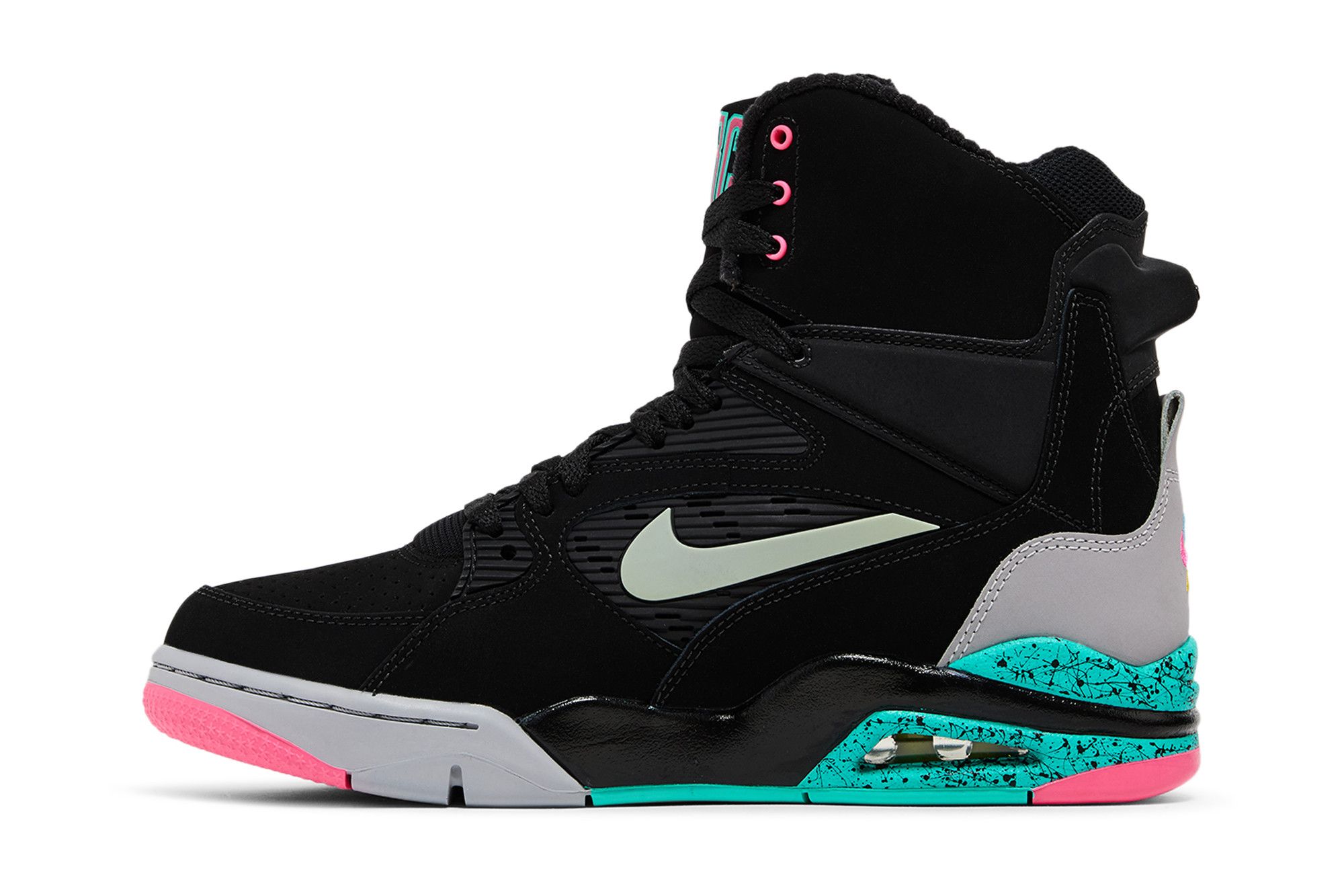 Nike air command force foot locker sales