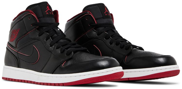 Air Jordan 1 Mid Black Red