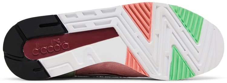 Diadora AFEW x V7000 Highly Addictive Special Box