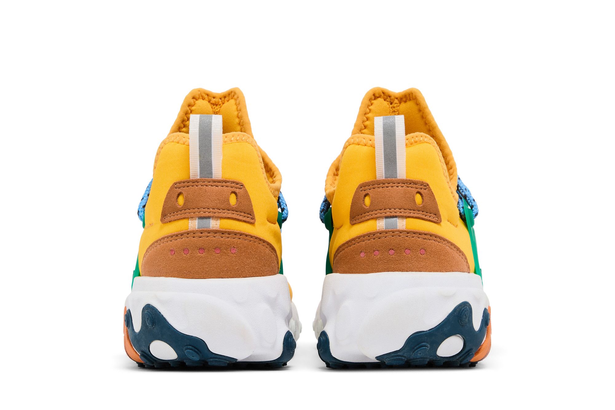 701 Nike undeneath React