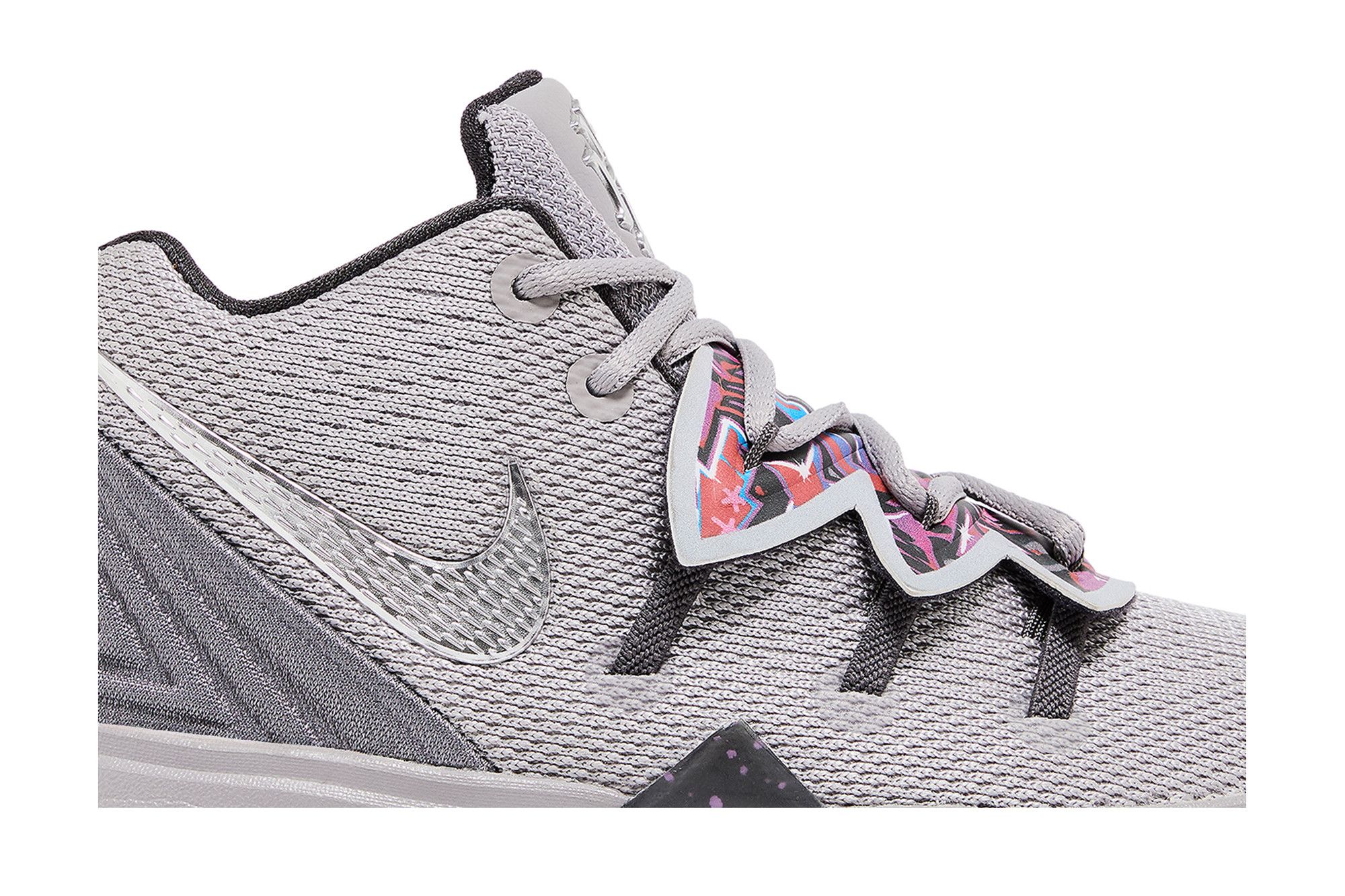Kyrie 5 graffiti 2025