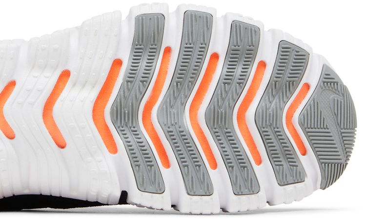 Nike Free Metcon 4 Black Total Orange Emerald