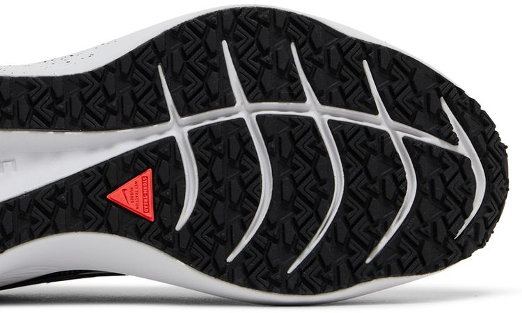 Nike Winflo 8 Shield Black Iron Grey