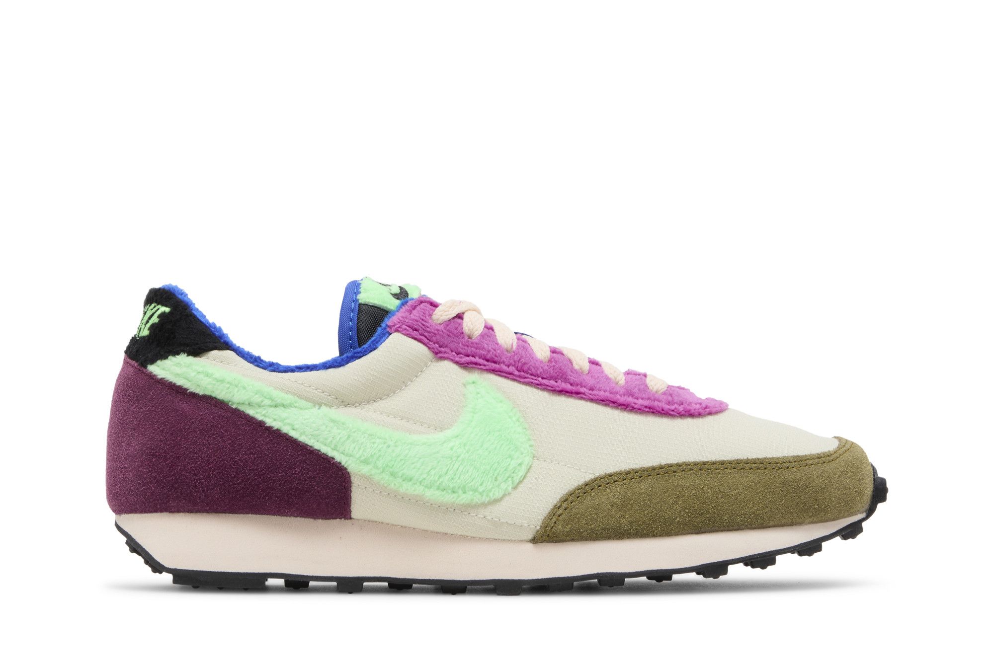 Buy Nike Wmns Daybreak 'Fur Pack - Fossil Cactus Flower' - DC3275