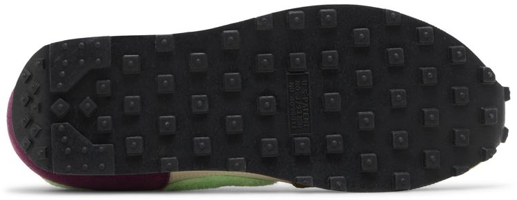 Nike Wmns Daybreak Fur Pack   Fossil Cactus Flower