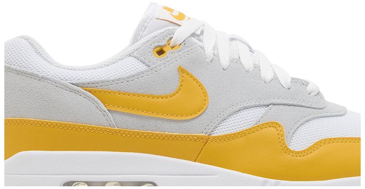 Nike Air Max 1 Essential University Gold