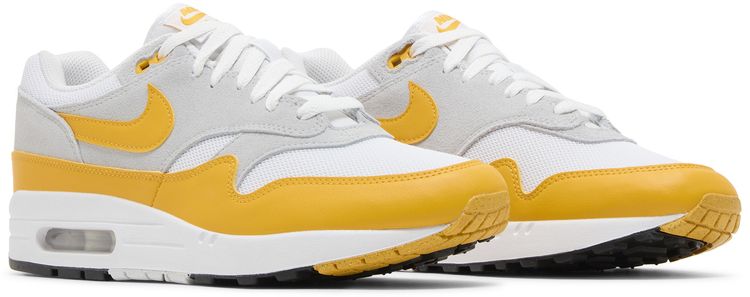 Nike Air Max 1 Essential University Gold