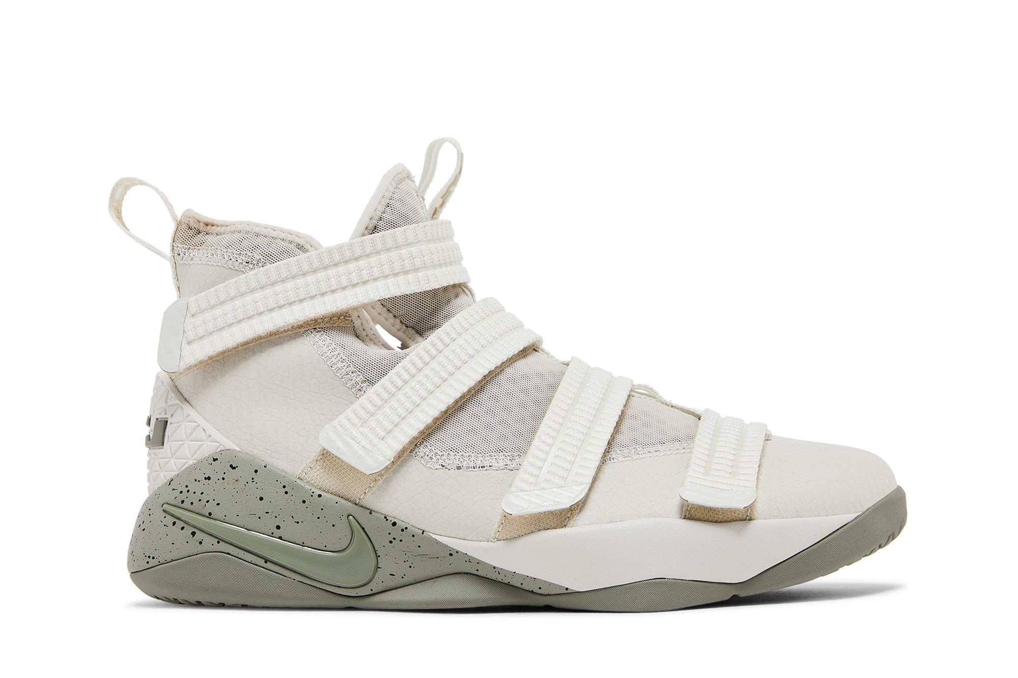 Lebron soldier 11 womens shop