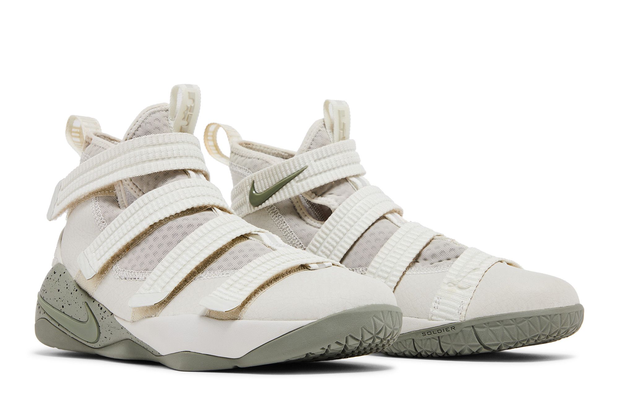 Womens lebron soldier 11 on sale