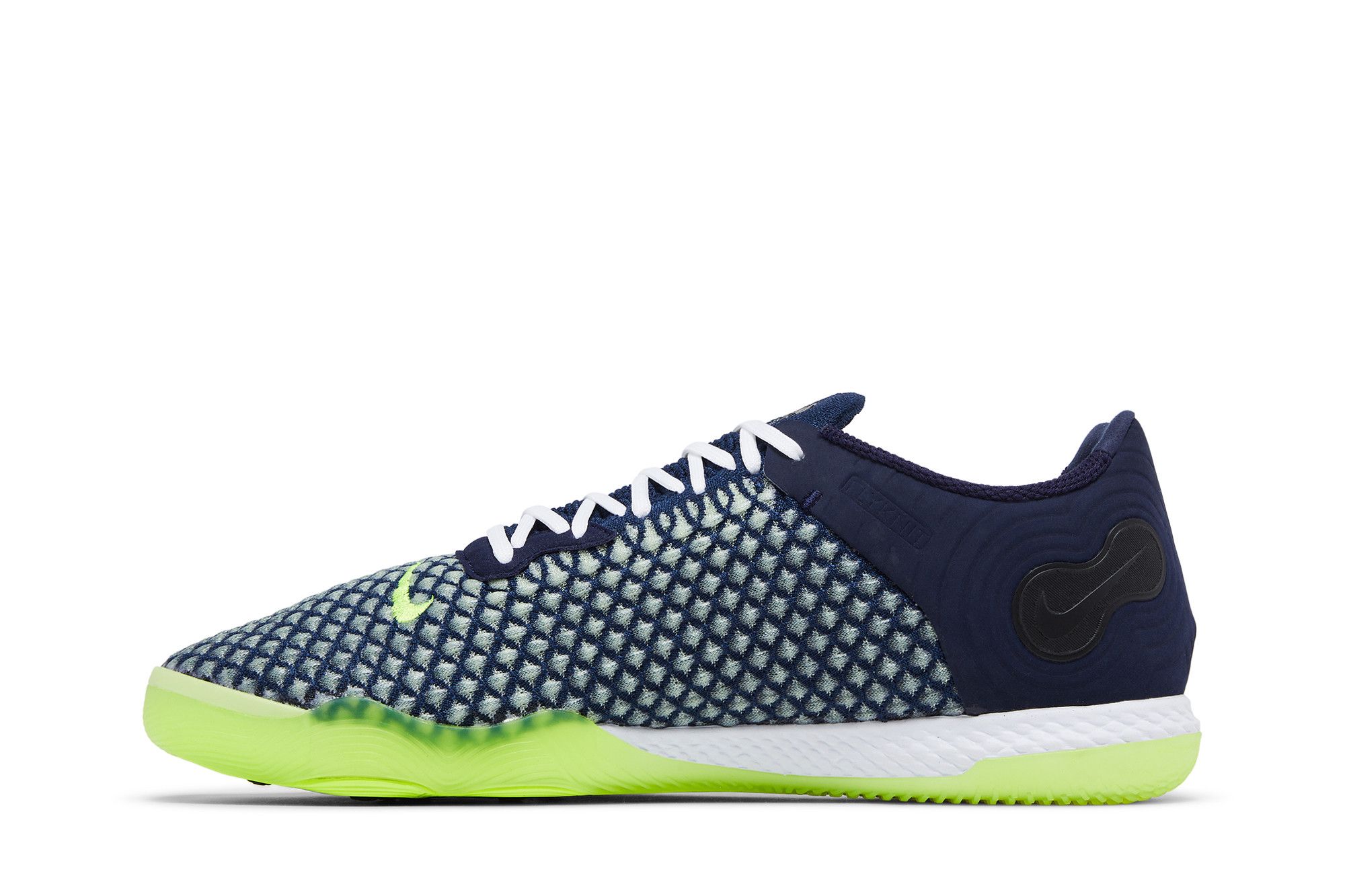 Nike gato 218 top