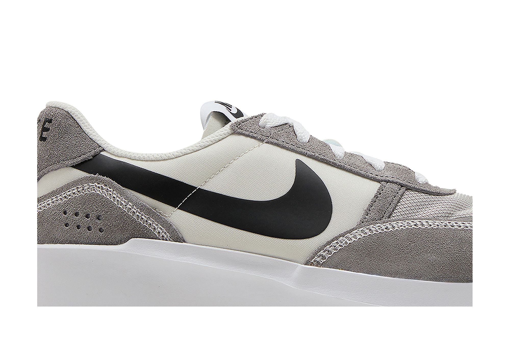 Nike waffle flats hot sale