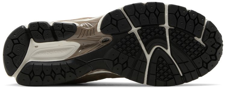 New Balance 2002R Driftwood Black