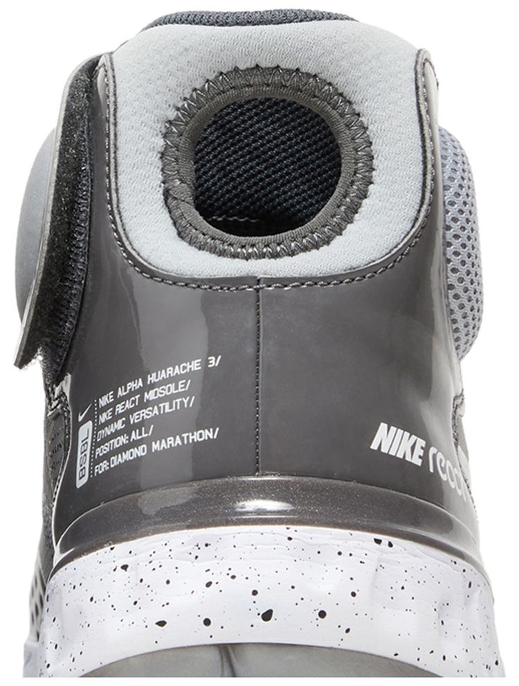 Nike Alpha Huarache Elite 3 Mid Light Smoke Grey