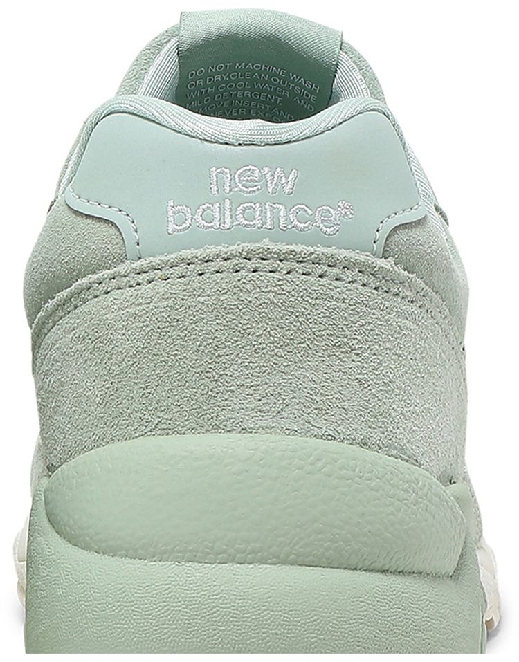 New Balance 580 Mint