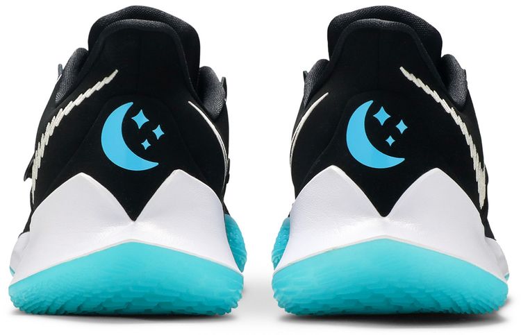 Nike Kyrie Low 3 Moon
