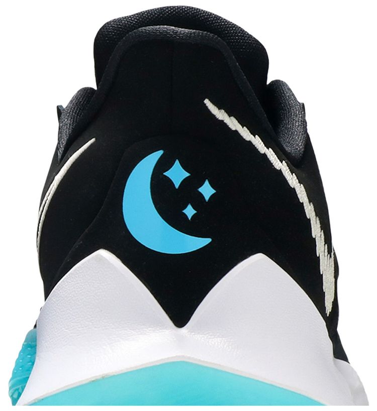 Nike Kyrie Low 3 Moon