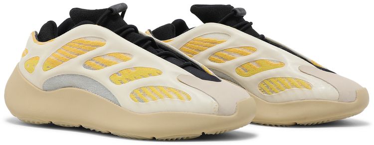 Yeezy 700 V3 Kids Safflower