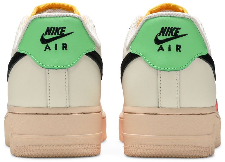 Nike Wmns Air Force 1 07 Sail Multi
