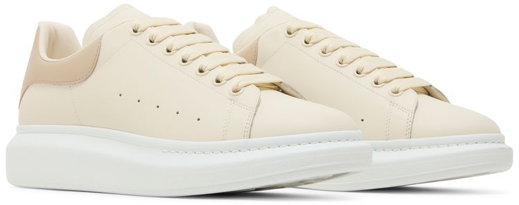 Alexander McQueen Oversized Sneaker Vanilla Pale Beige