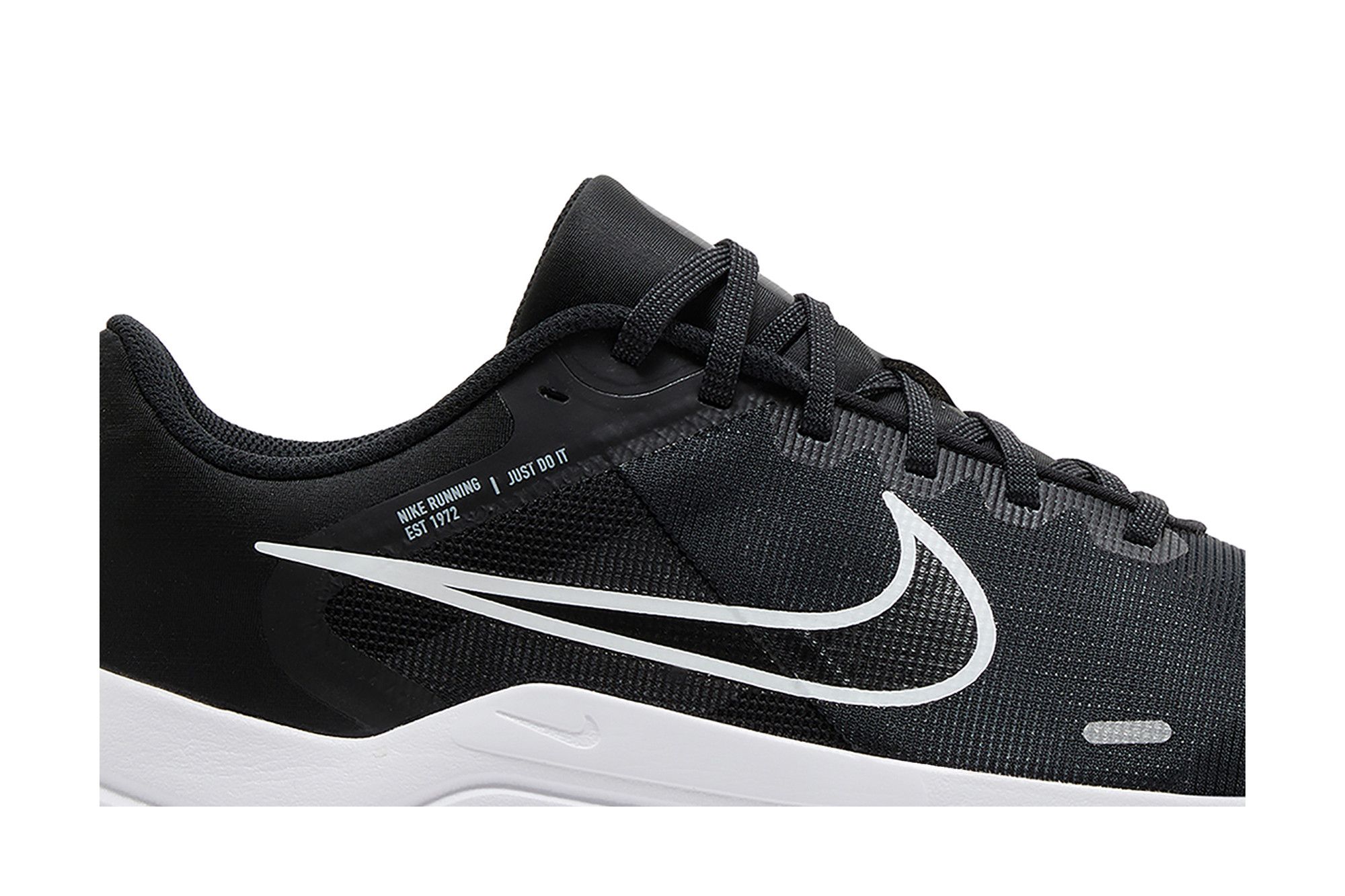 Nike downshifter black and white outlet