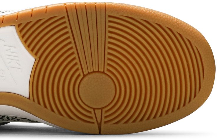 Nike SB Dunk Low Road