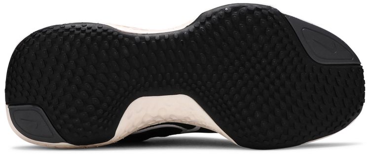 Nike Wmns ZoomX Invincible Run Flyknit Black White