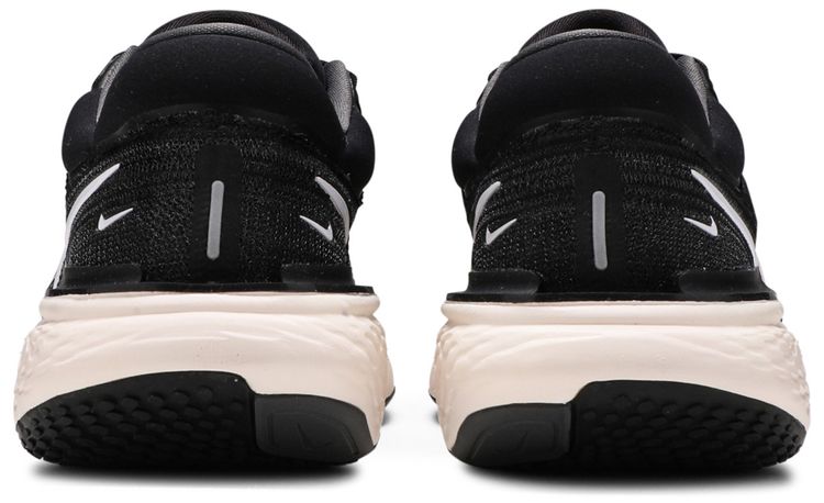 Nike Wmns ZoomX Invincible Run Flyknit Black White
