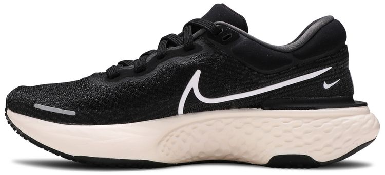 Nike Wmns ZoomX Invincible Run Flyknit Black White