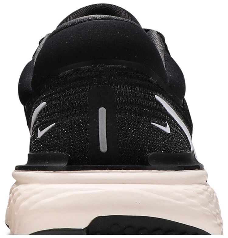 Nike Wmns ZoomX Invincible Run Flyknit Black White