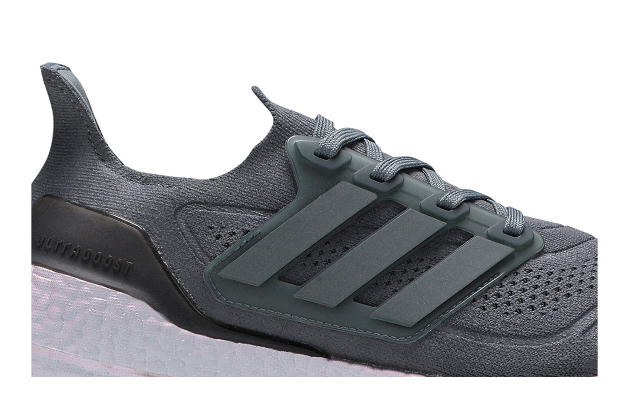 Blue green ultra boost deals