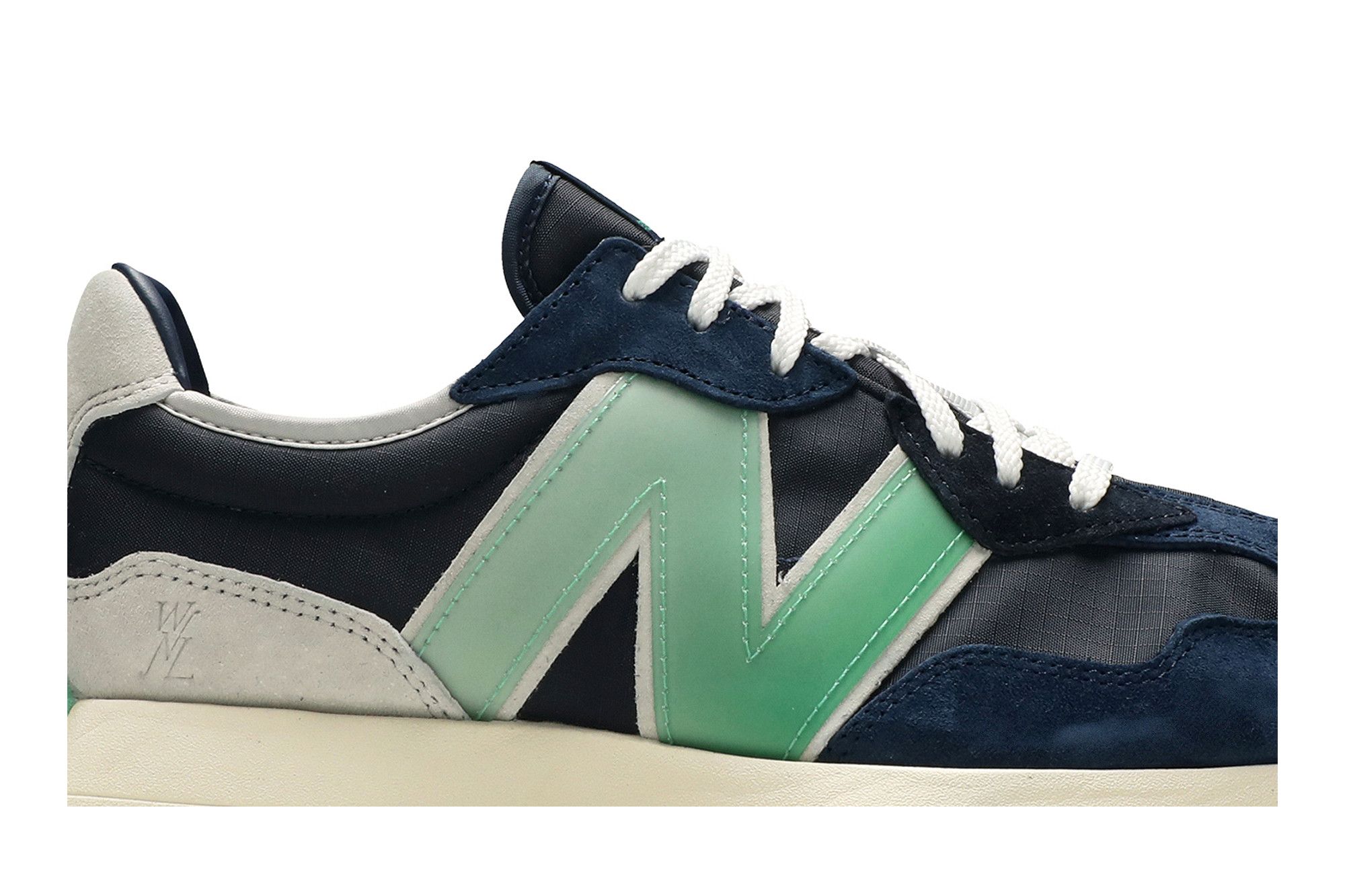 Size 4.0 PSNY x 327 'We Need Leaders'