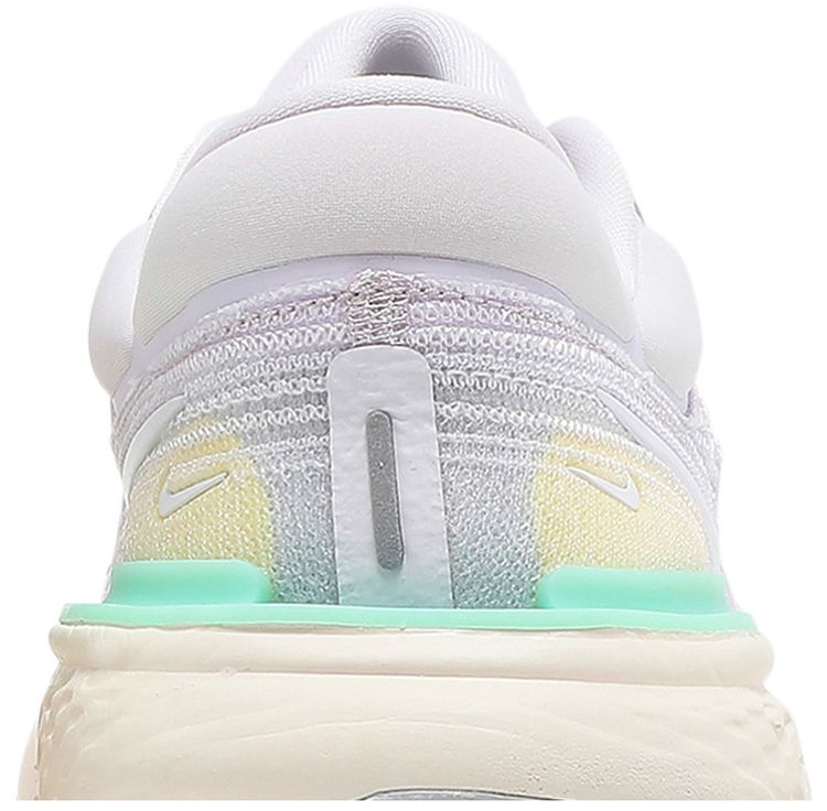 Nike Wmns ZoomX Invincible Run Flyknit Light Violet