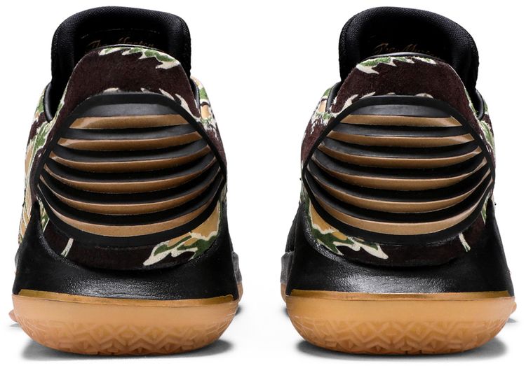 Air Jordan 32 Low GS Camo