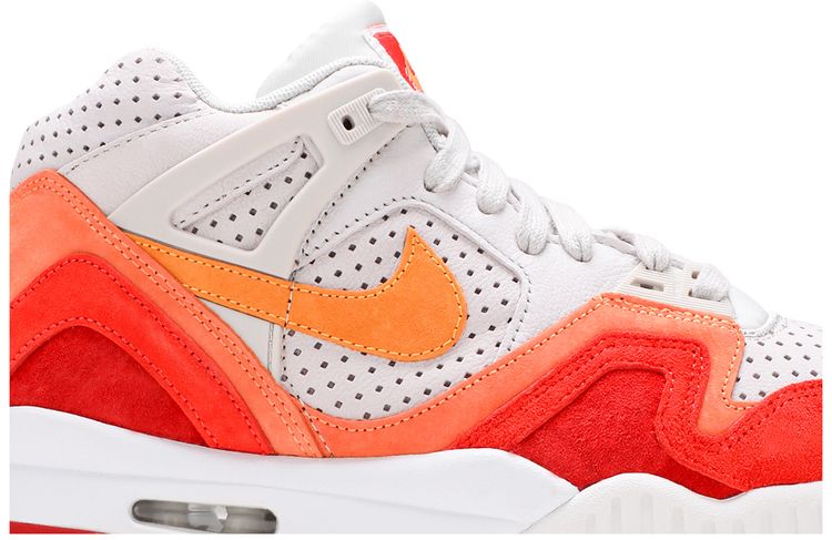 Nike Air Tech Challenge 2 QS