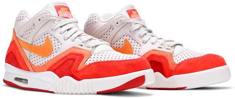 Nike Air Tech Challenge 2 QS
