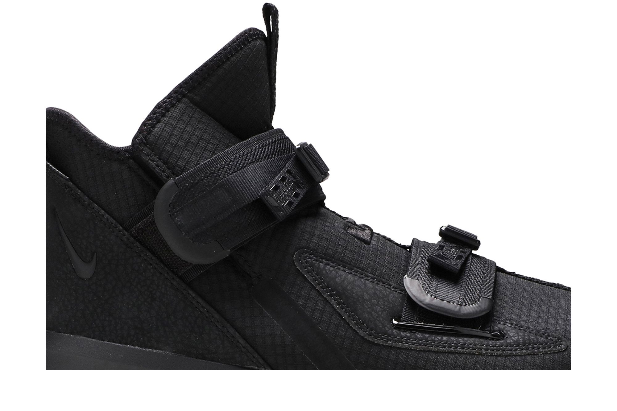 Lebron soldier xiii sfg grade school top