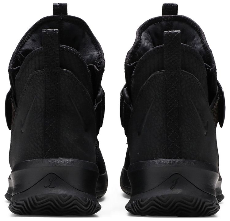 Nike LeBron Soldier 13 SFG Black Out