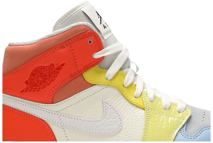 Nike Wmns Air Jordan 1 Mid To My First Coach