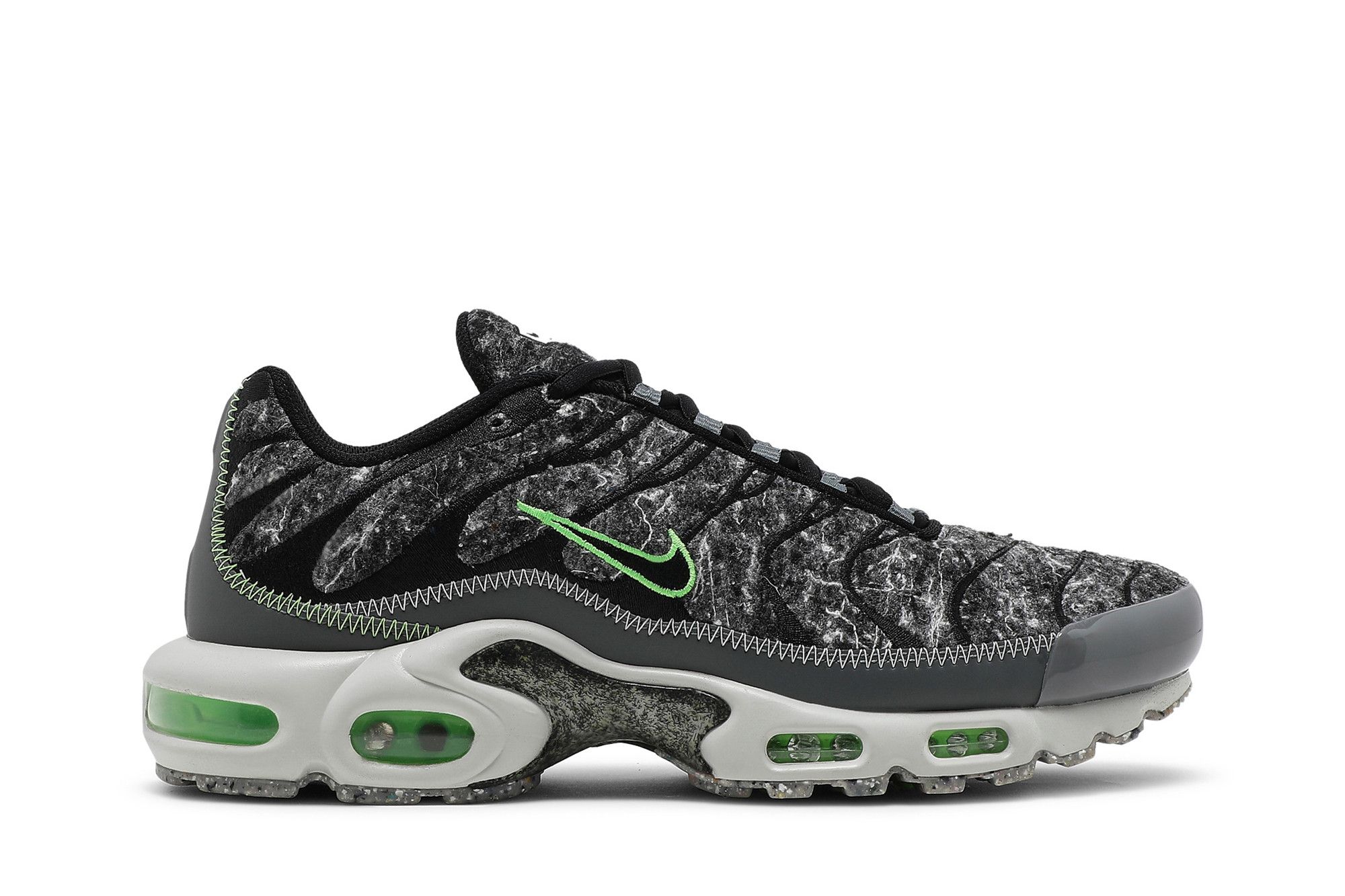 nike air max plus recycled felt