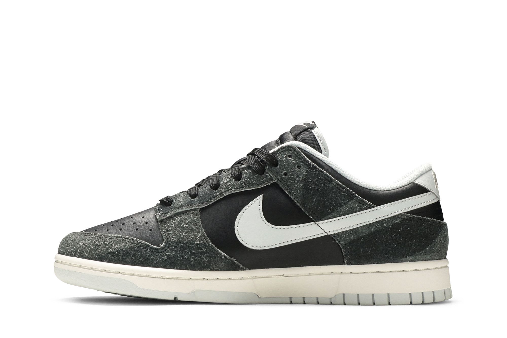 ★NIKE★大人気★DUNK LOW PRM \
