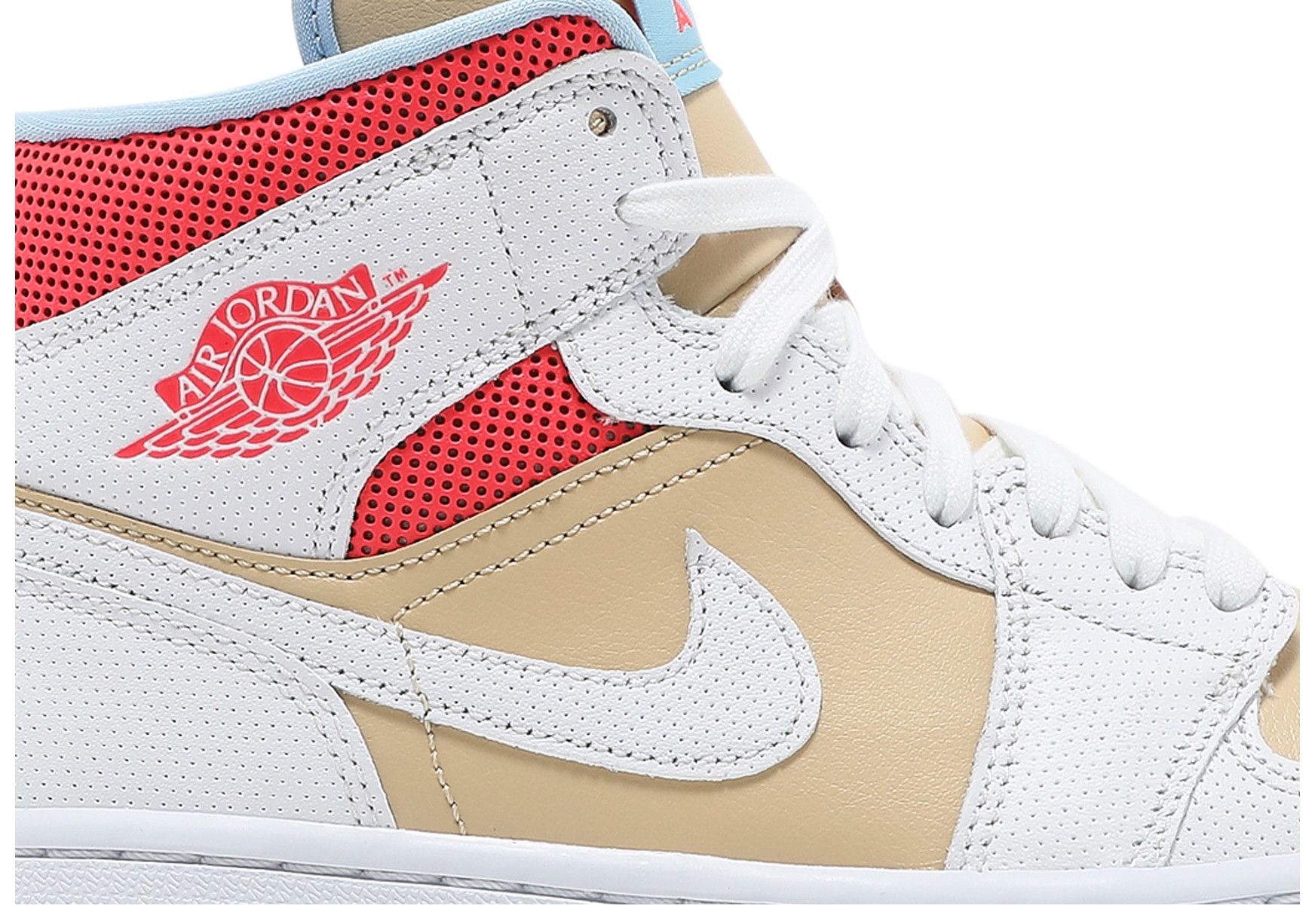 jordan womens mid se pendants goat