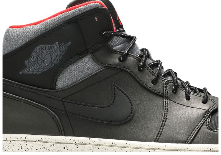 Air Jordan 1 Mid Holiday