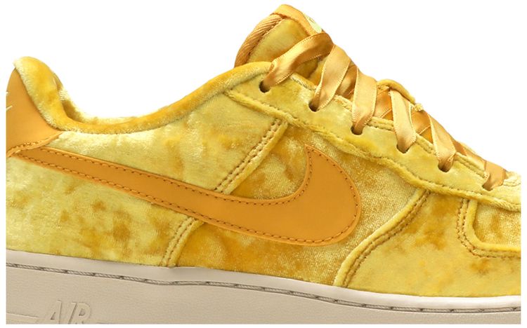 Nike Air Force 1 LV8 GS Mineral Gold