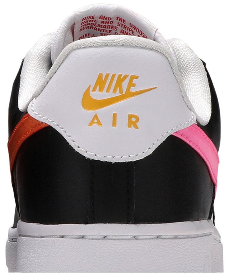 Nike Wmns Air Force 1 07 Satin Swoosh